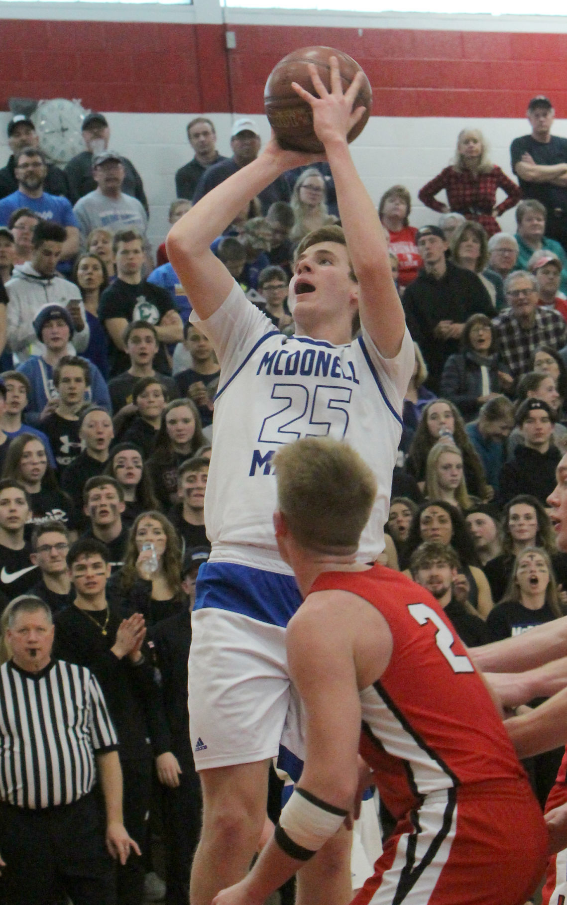 McDonell boys basketball vs Luck at Chi-Hi 3-9-19